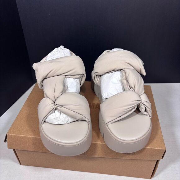 Steve Madden Xandra Sandal in Taupe NEW in box Size 8 - Picture 5 of 13